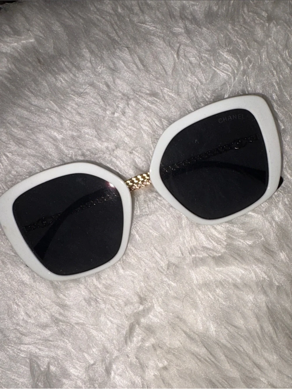 White Frame Black Lens Oversized Sunglasses